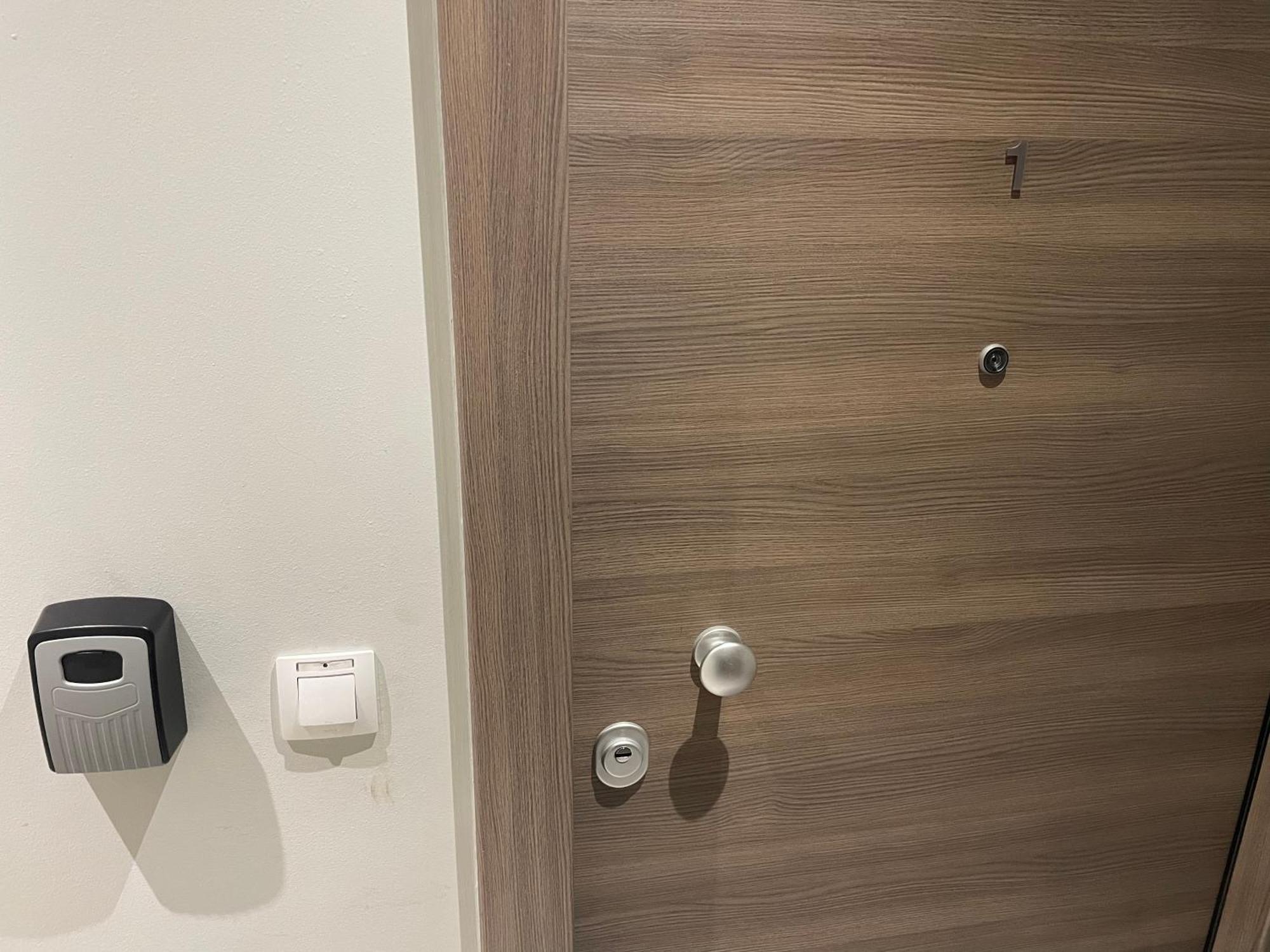 2Downtown#1# Apartment เทสซาโลนิกิ ภายนอก รูปภาพ